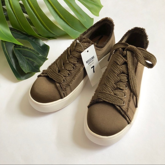 mossimo tennis shoes